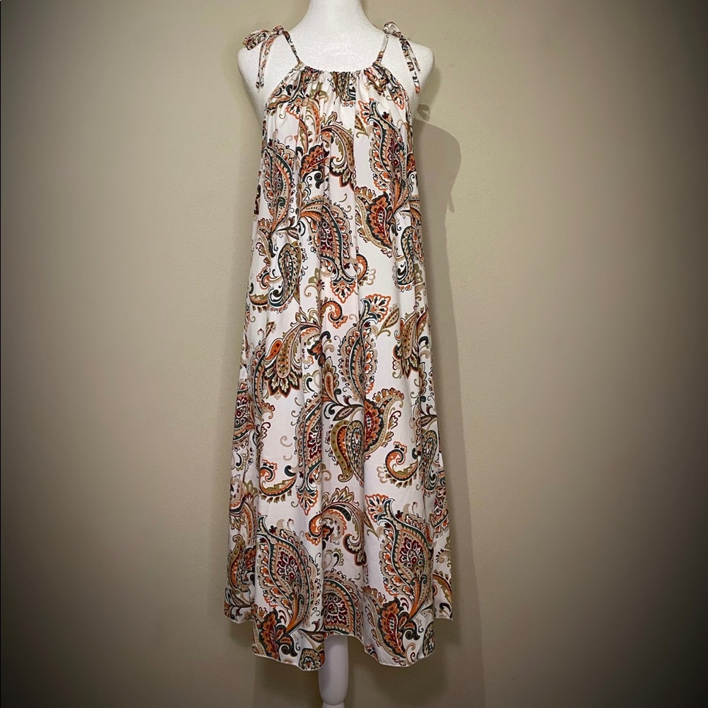 Brand new Paisley Print Knot Detail Halter Dress, plus size